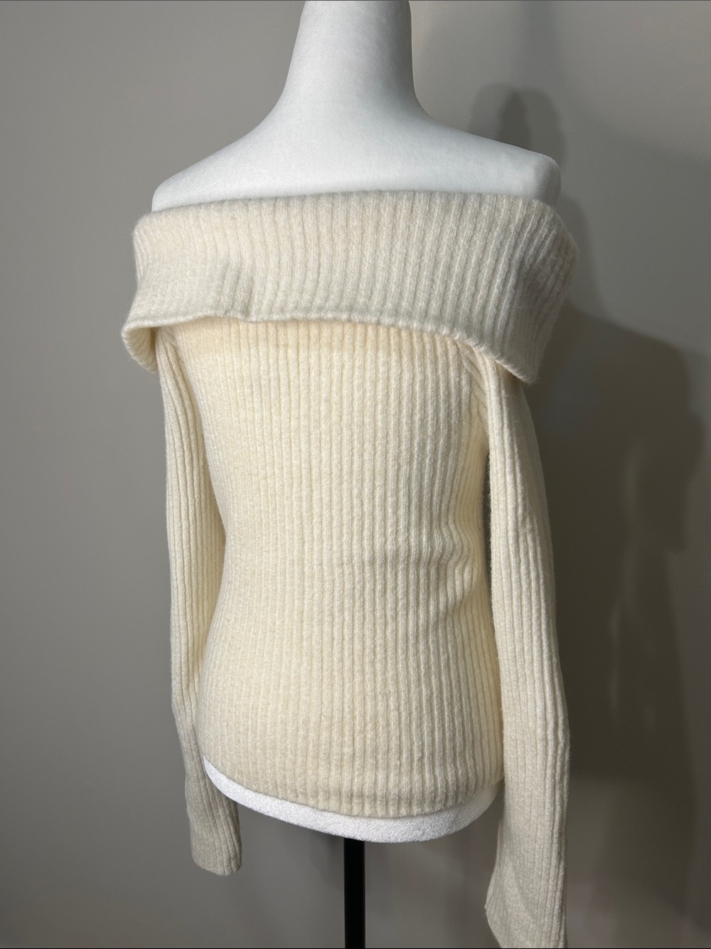 H&M Cream Off-Shoulder Ribbed Knit Pullover - Picture 3 of 3